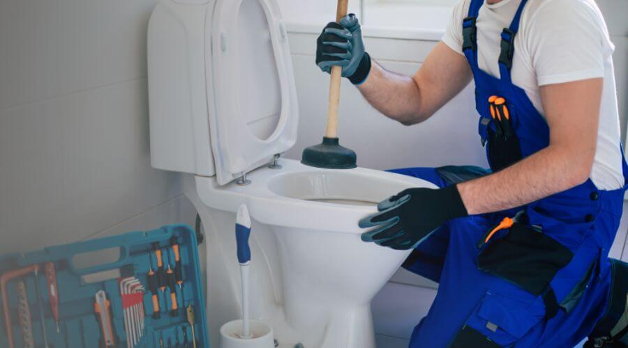 Professional expert plumbing services in Elkhart, IN